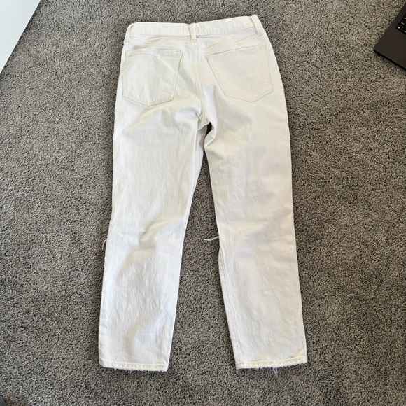 Abercrombie & Fitch The Boyfriend Mid Rise White Distressed Jeans Size 28/6 - Picture 8 of 8